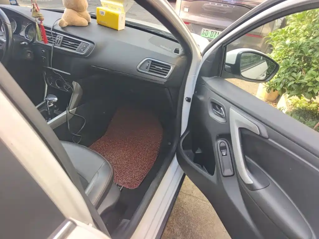 Citroen C3-XR — миниатюра 18