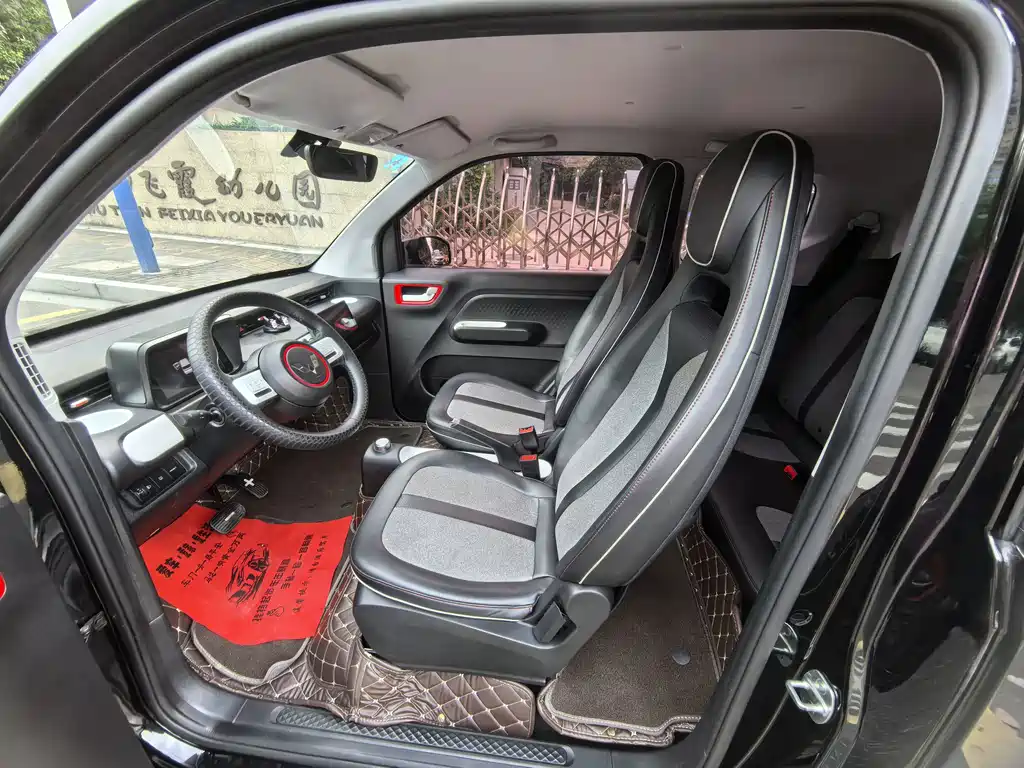 Wuling MINIEV — миниатюра 7