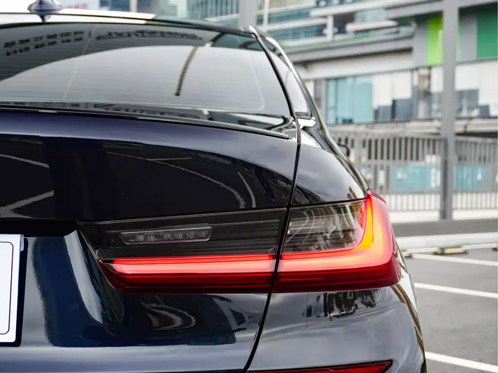 BMW 3 Series — миниатюра 9