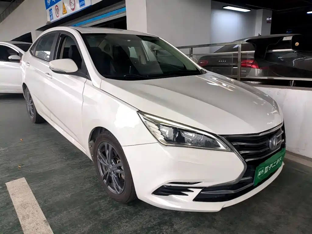 Changan Eado DT — миниатюра 4