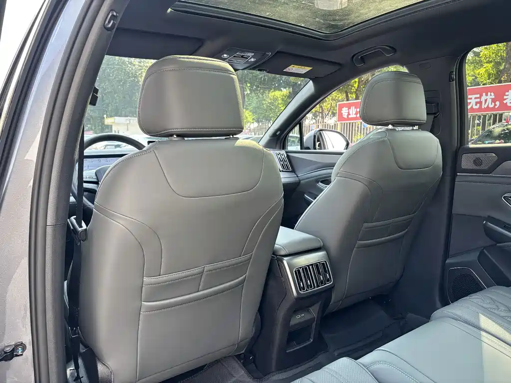 BYD L DM-i — миниатюра 24