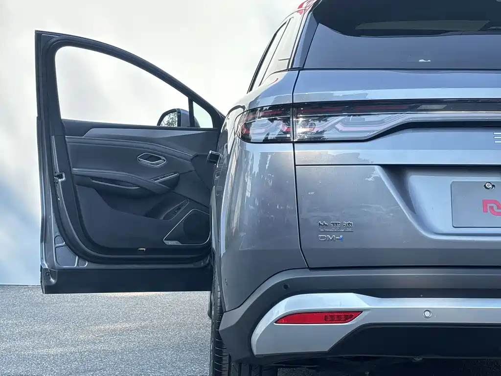 BYD L DM-i — миниатюра 9