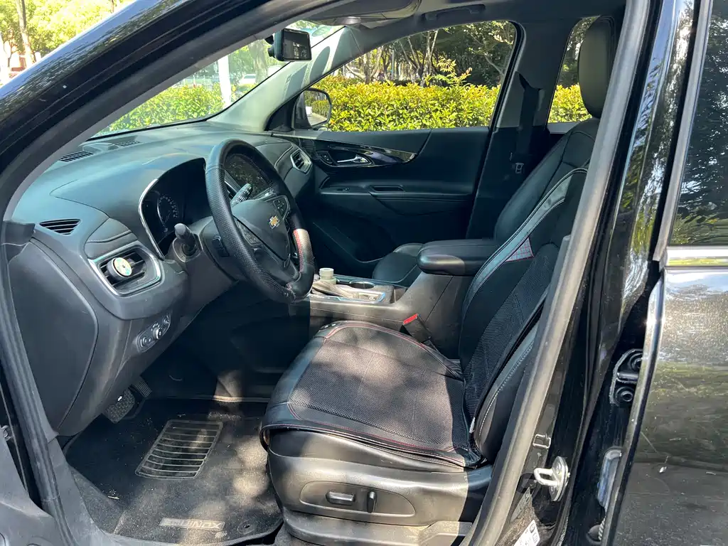 Chevrolet Equinox — миниатюра 9