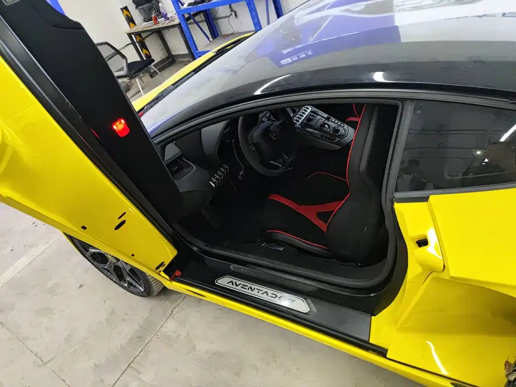 Lamborghini Aventador 2011 LP 700-4
