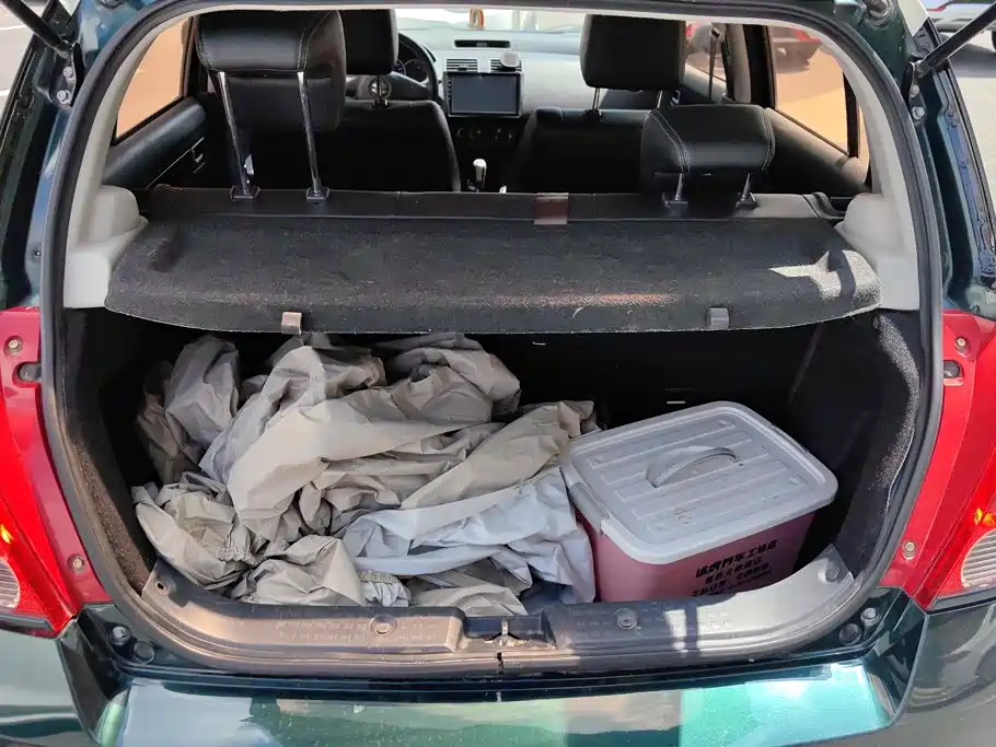 Suzuki Swift — миниатюра 4