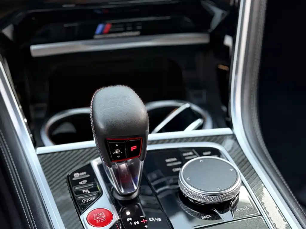 BMW M8 — миниатюра 7