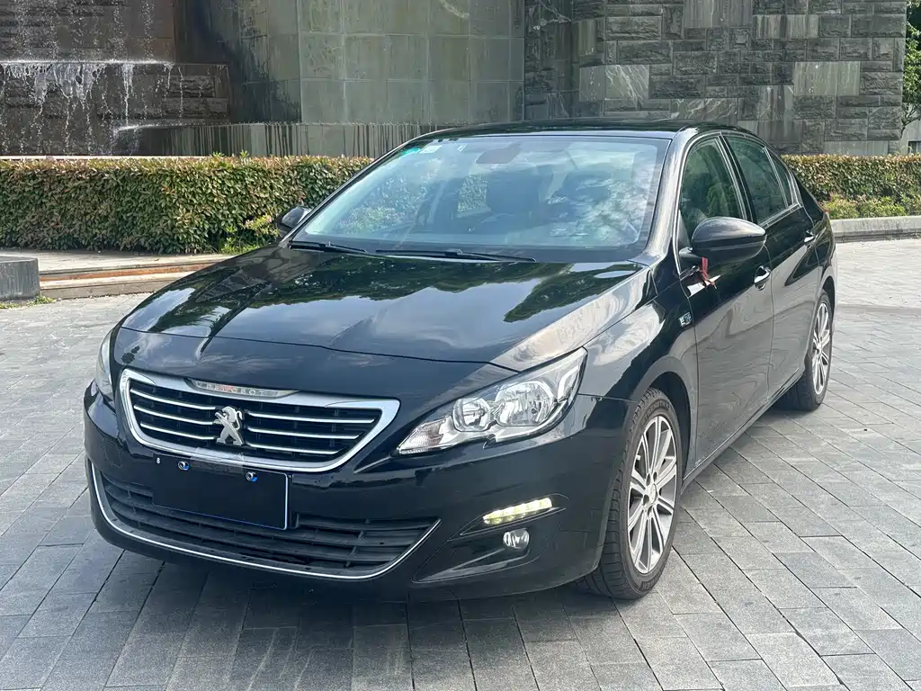 Peugeot 408 2015