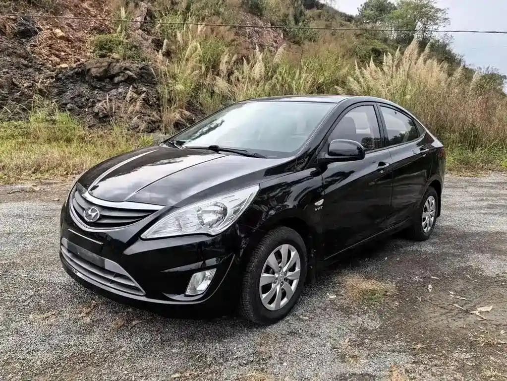 Hyundai Verna 2013