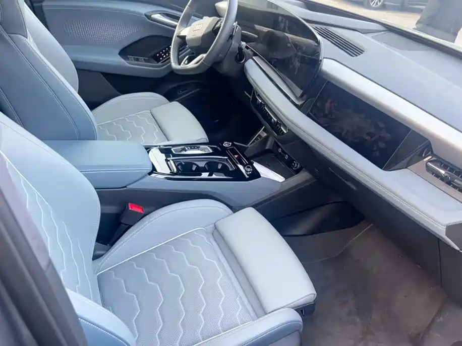 Audi Q6L e-tron