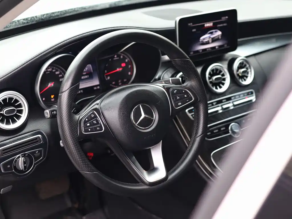 Mercedes-Benz C-Class — миниатюра 19