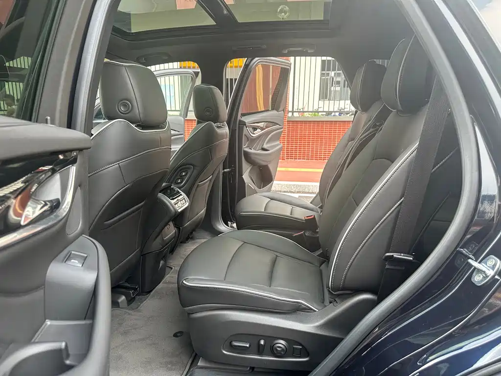 Buick Enclave — миниатюра 15