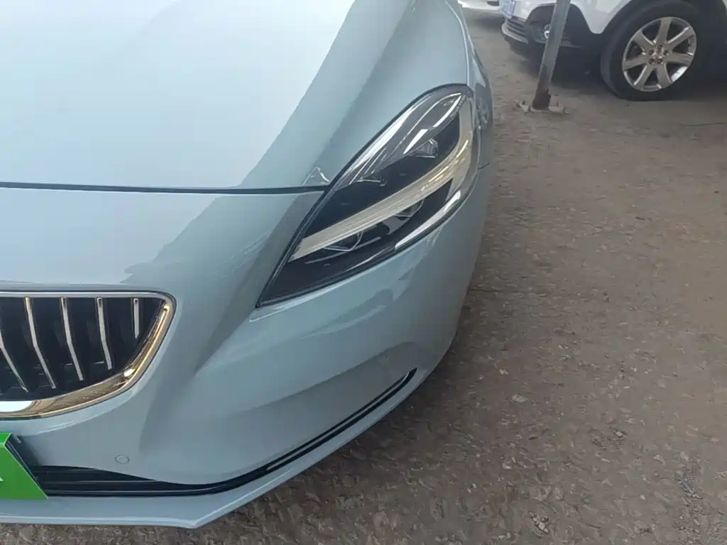 Volvo V40 — миниатюра 24