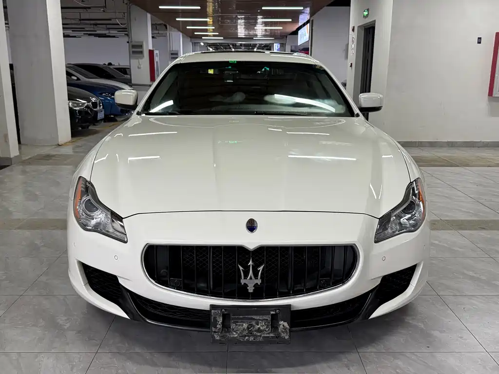 Maserati Quattroporte — миниатюра 2