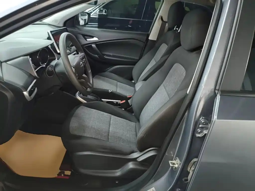 Chevrolet Trax — миниатюра 15