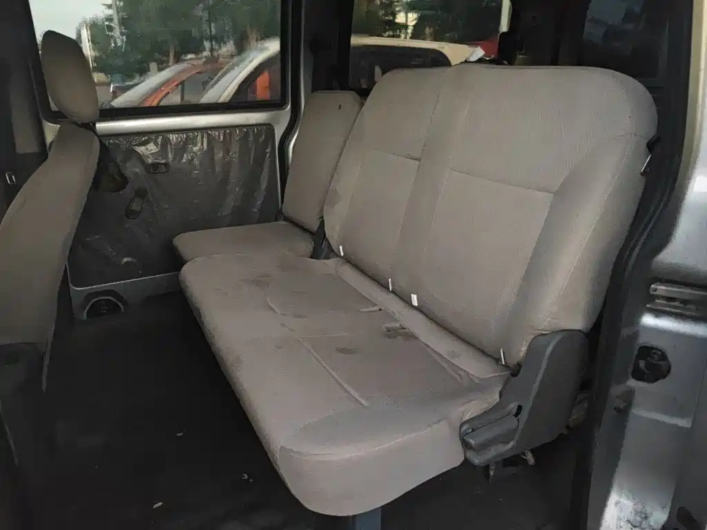 Wuling Rongguang V — миниатюра 18