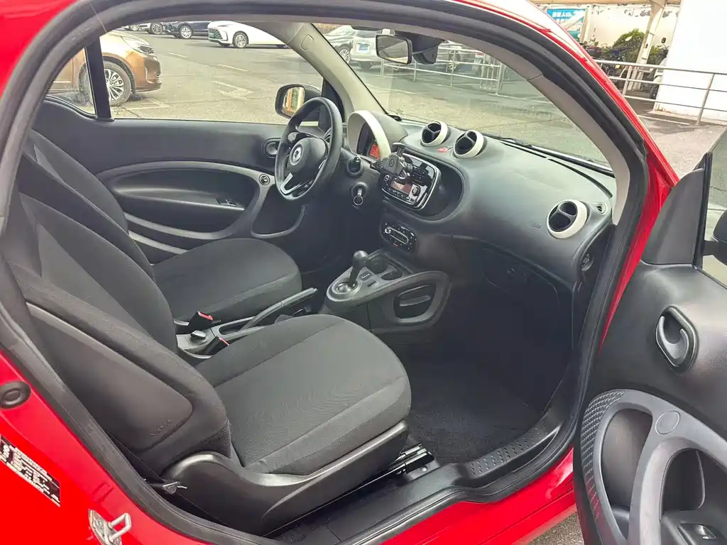 smart Smart Fortwo — миниатюра 18