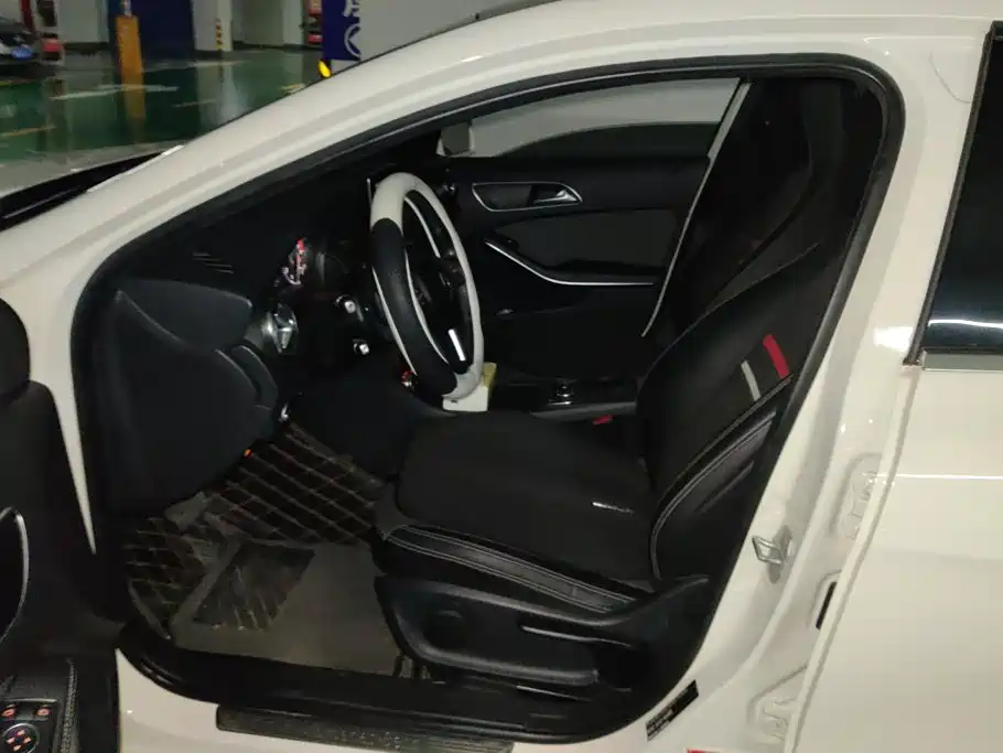 Mercedes-Benz A-Class (Import) — миниатюра 9