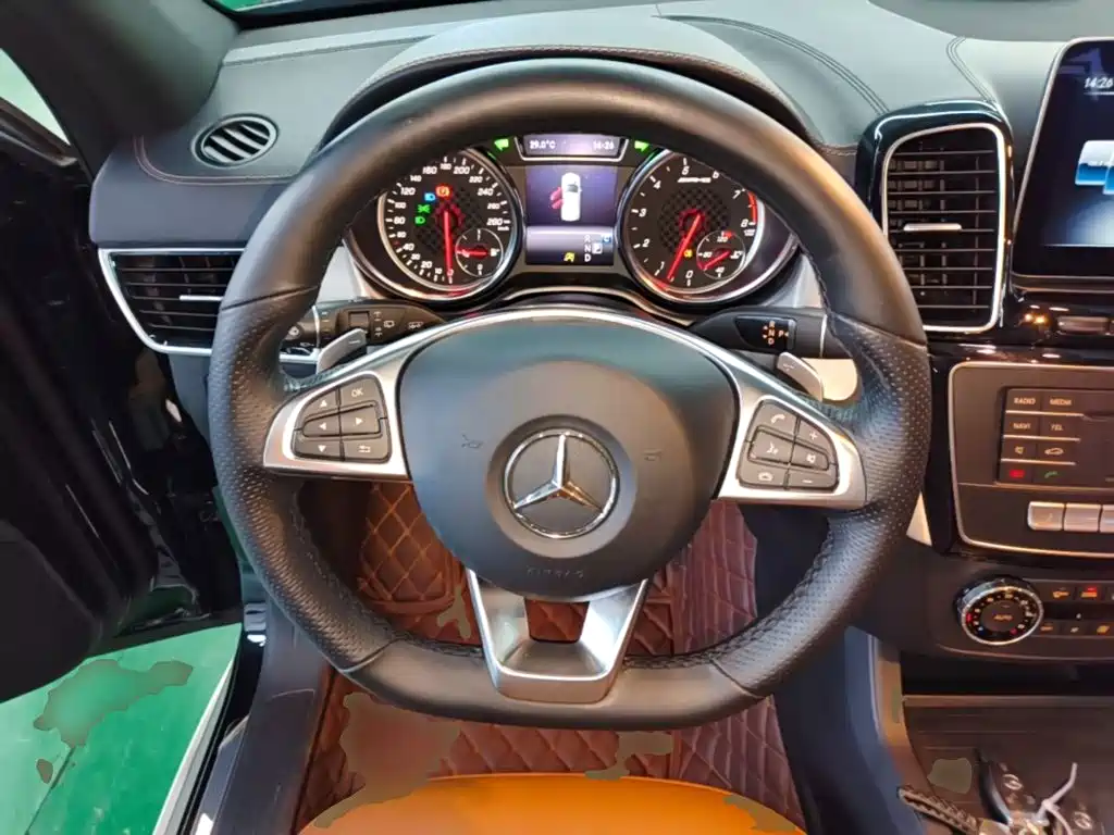 Mercedes-Benz GLE AMG — миниатюра 11