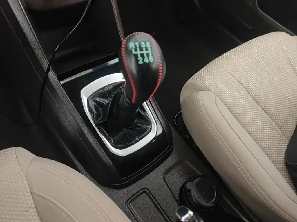Baojun 310W — миниатюра 14
