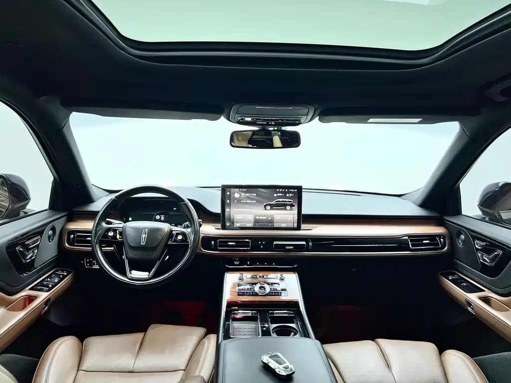 Lincoln Aviator — миниатюра 17