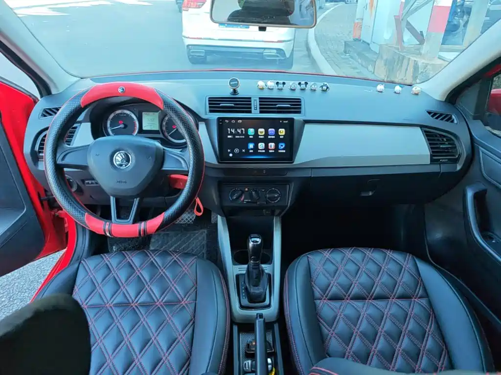 Skoda Fabia — миниатюра 10