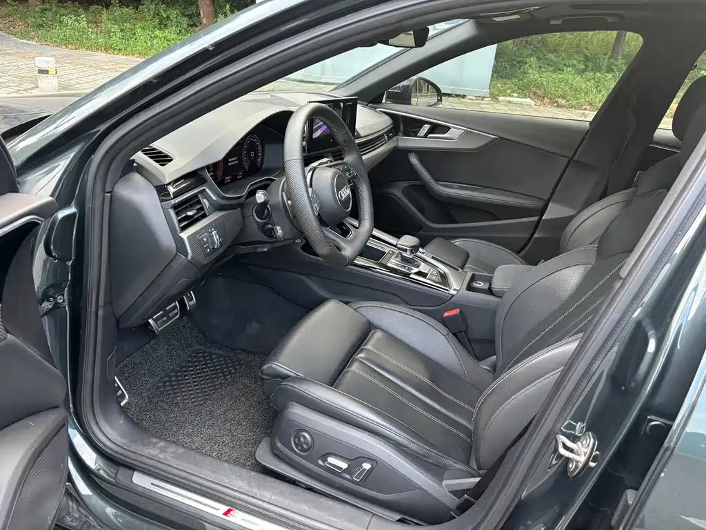 Audi A4L — миниатюра 8