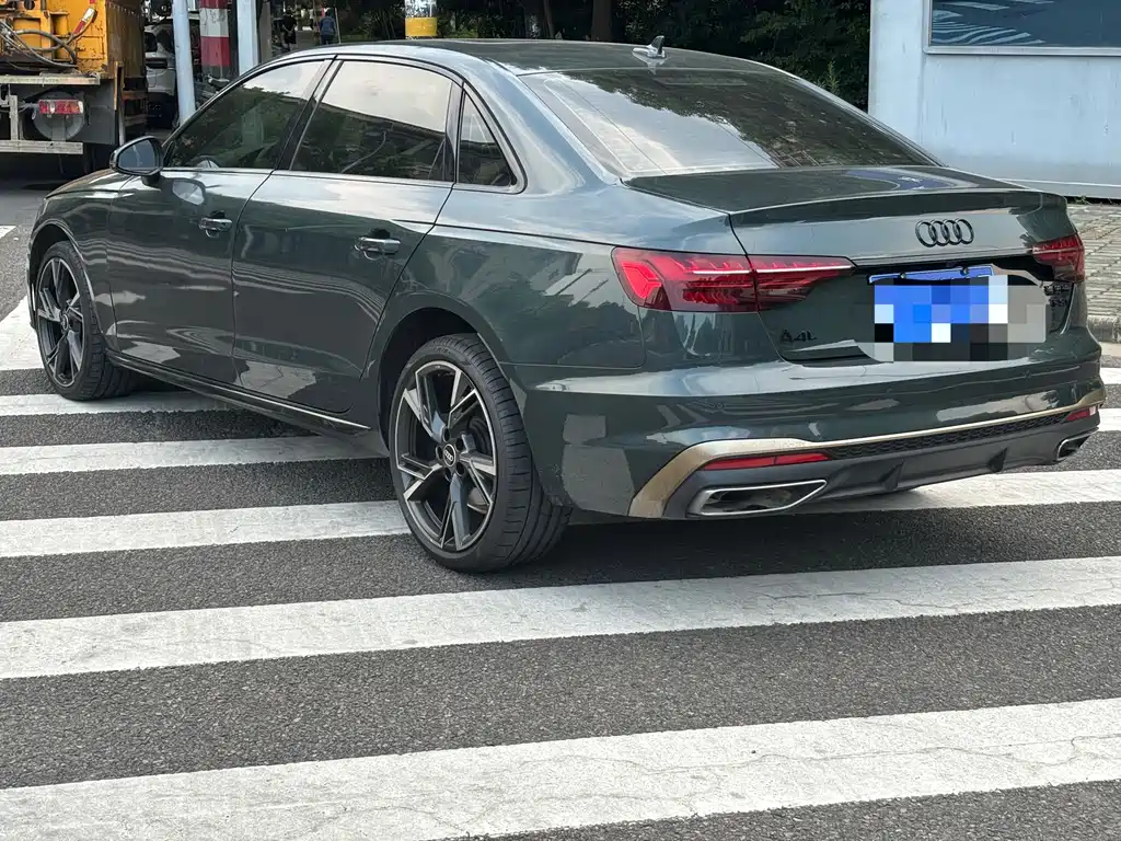 Audi A4L — миниатюра 21