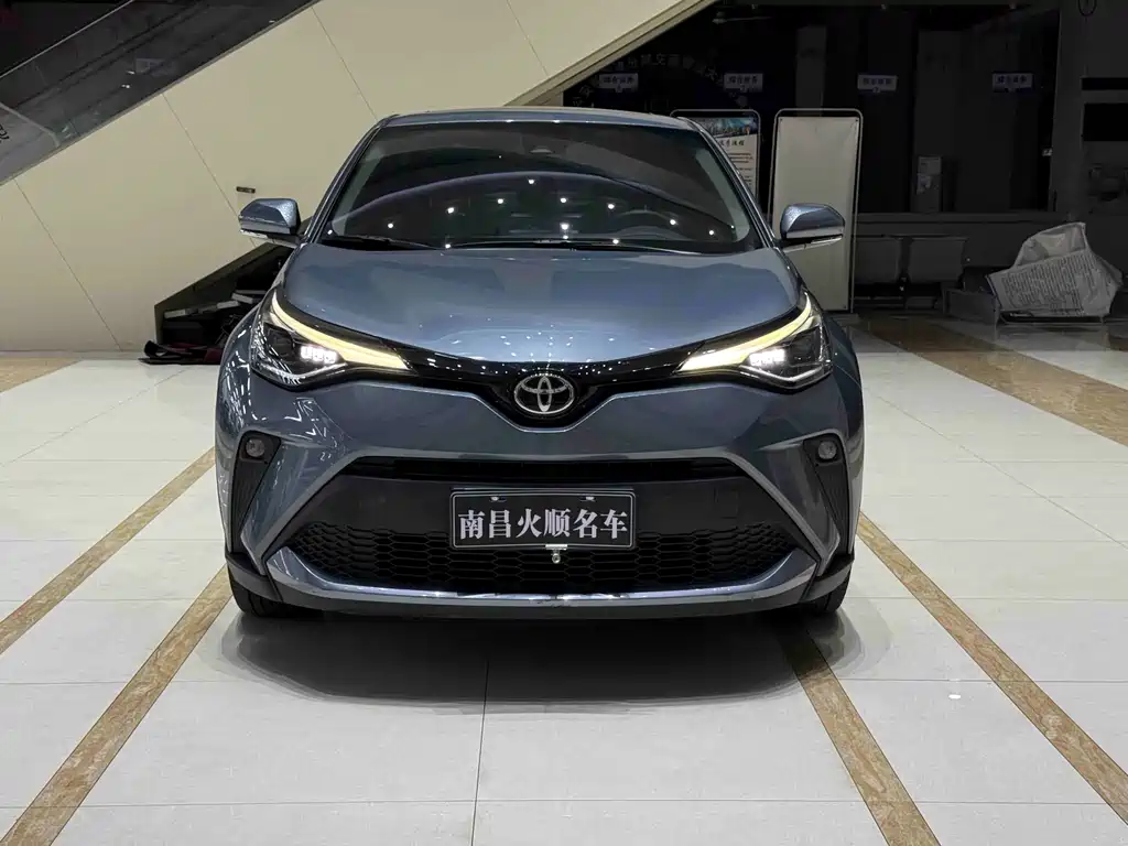 TOYOTA C HR