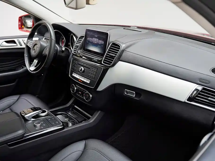 Mercedes-Benz GLE Coupe — миниатюра 14