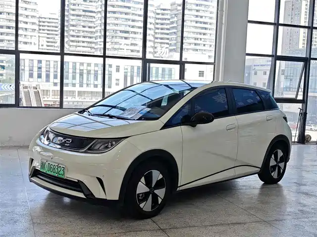 BYD DOLPHIN 2023