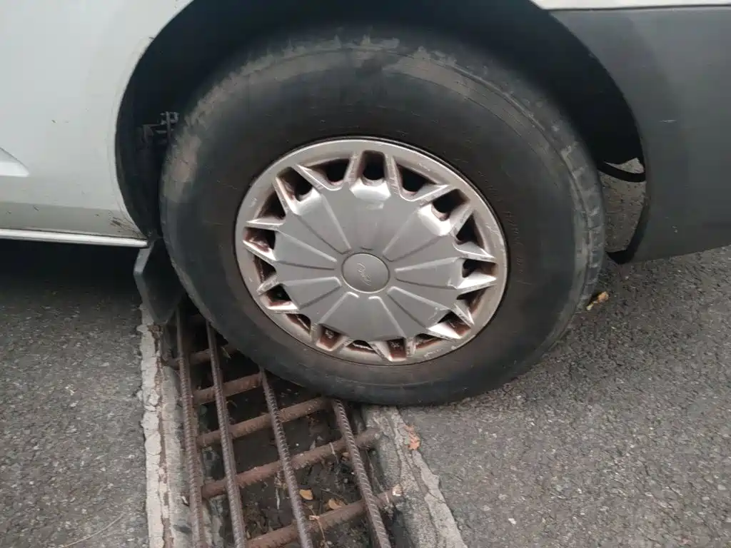 Ford Transit — миниатюра 24