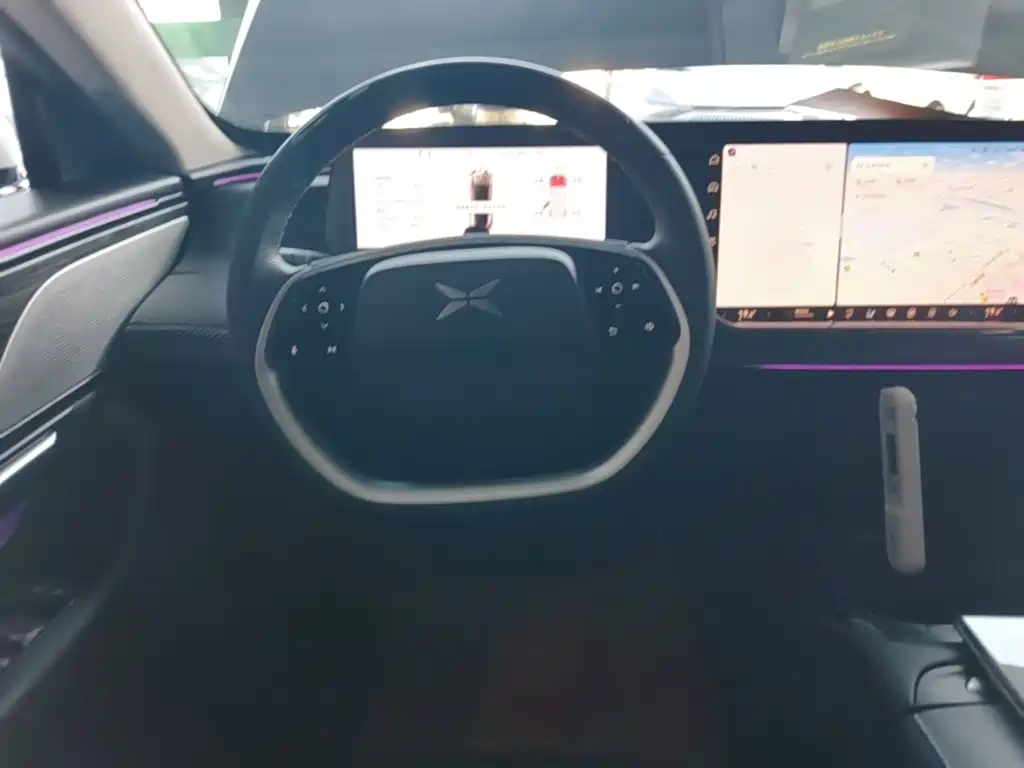 XPeng P7 — миниатюра 11