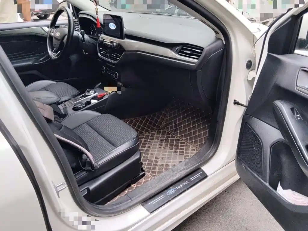 Ford Focus — миниатюра 19
