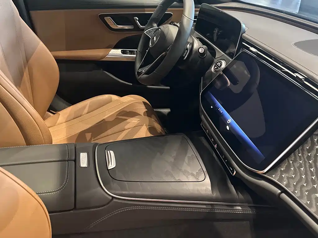 Mercedes-Benz E-Class (Import) — миниатюра 11