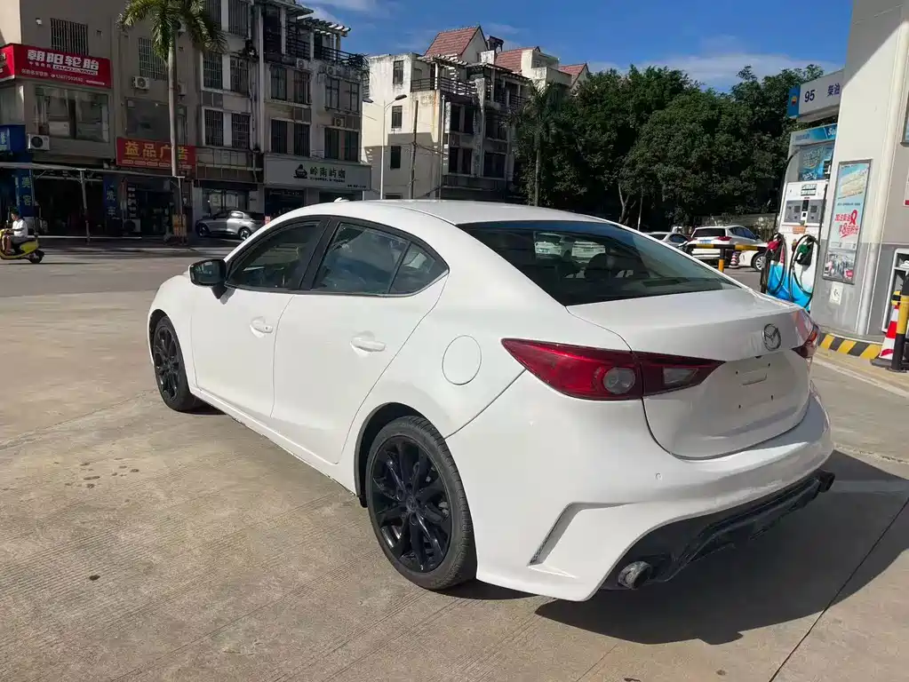 Mazda 3 Axela — миниатюра 4