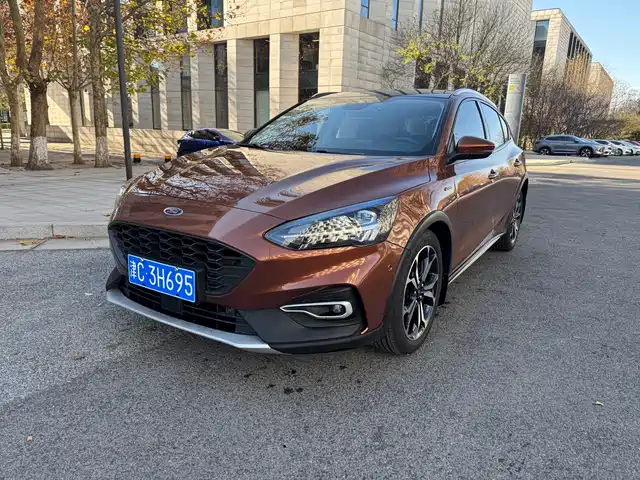 FORD FOX ACTIVE
