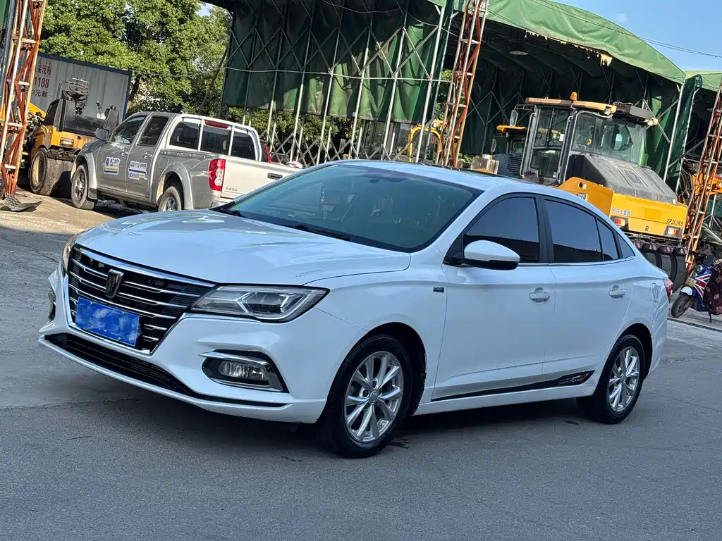 Купить Roewe i5
