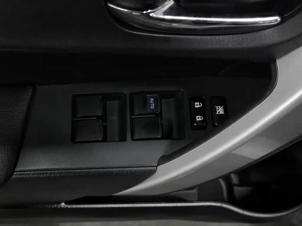 Toyota Corolla Levin 2017 1.8H GS E-CVT Elite V