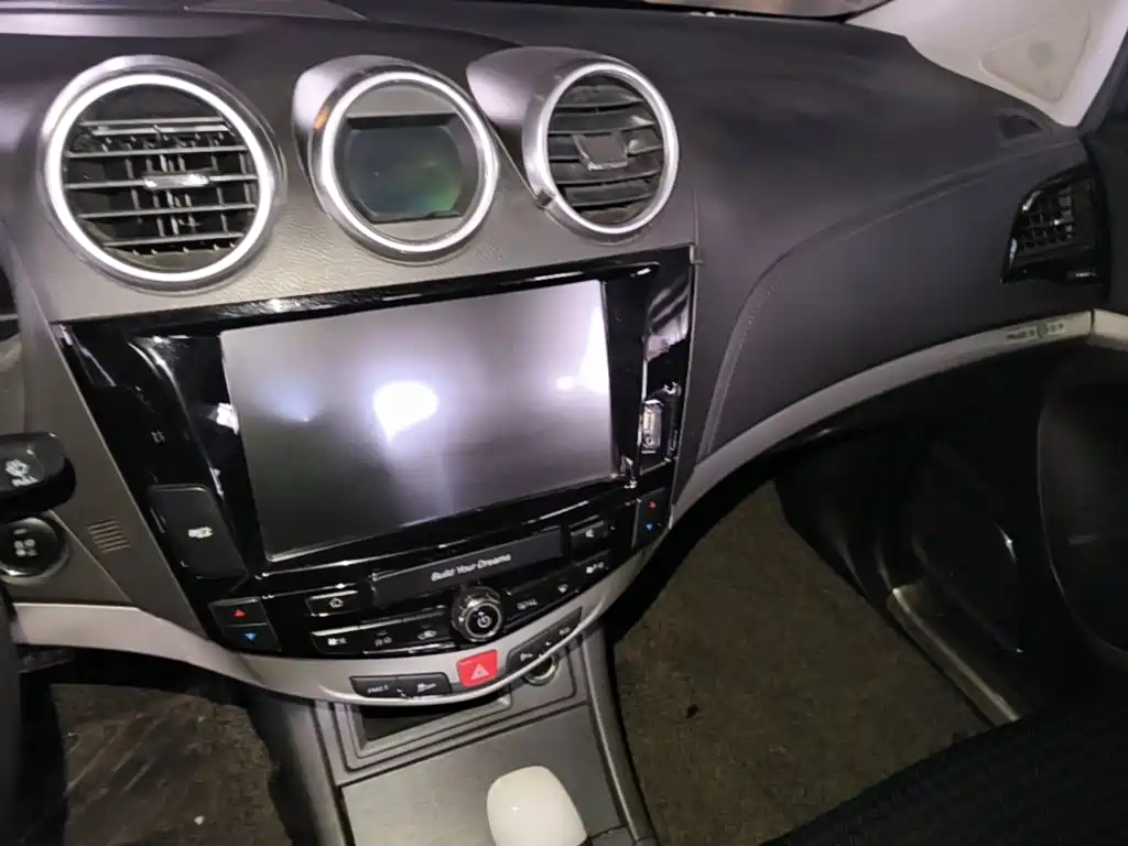 BYD S7 — миниатюра 13