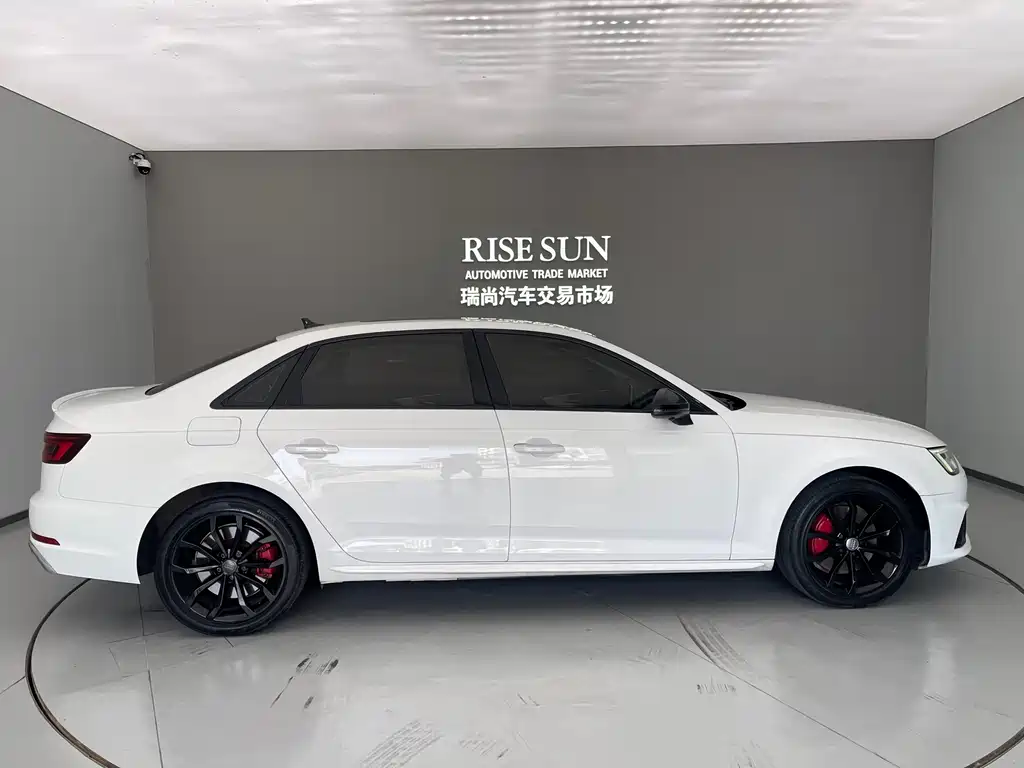 Audi A4L 2019 45 TFSI quattro Sport V
