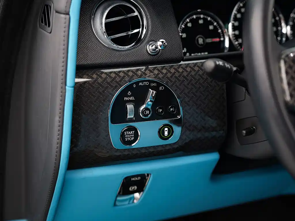 Rolls-Royce Cullinan — миниатюра 12