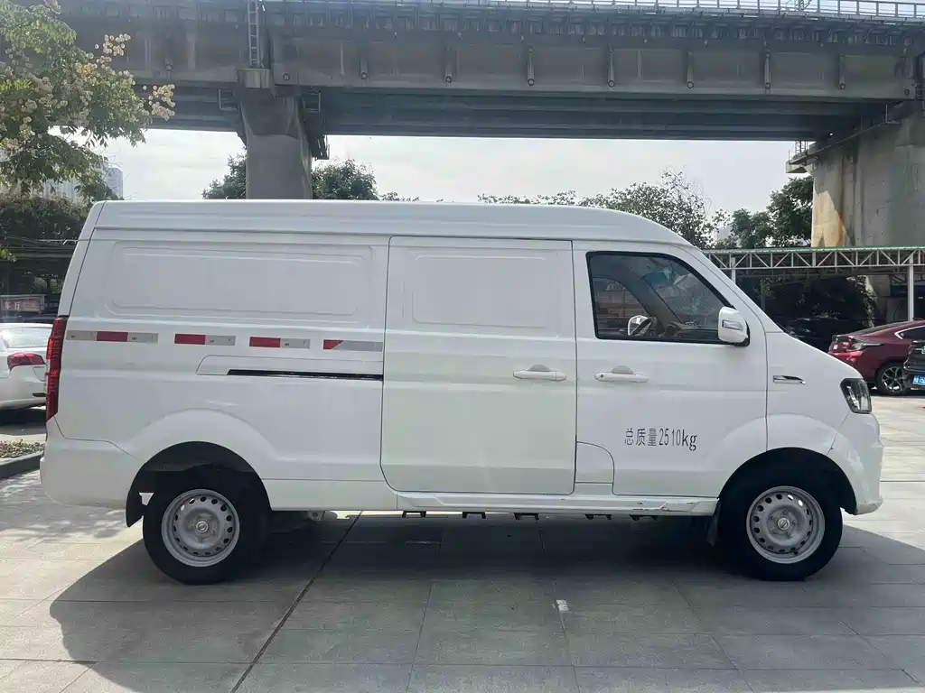 Jinbei Hiace EV — миниатюра 9