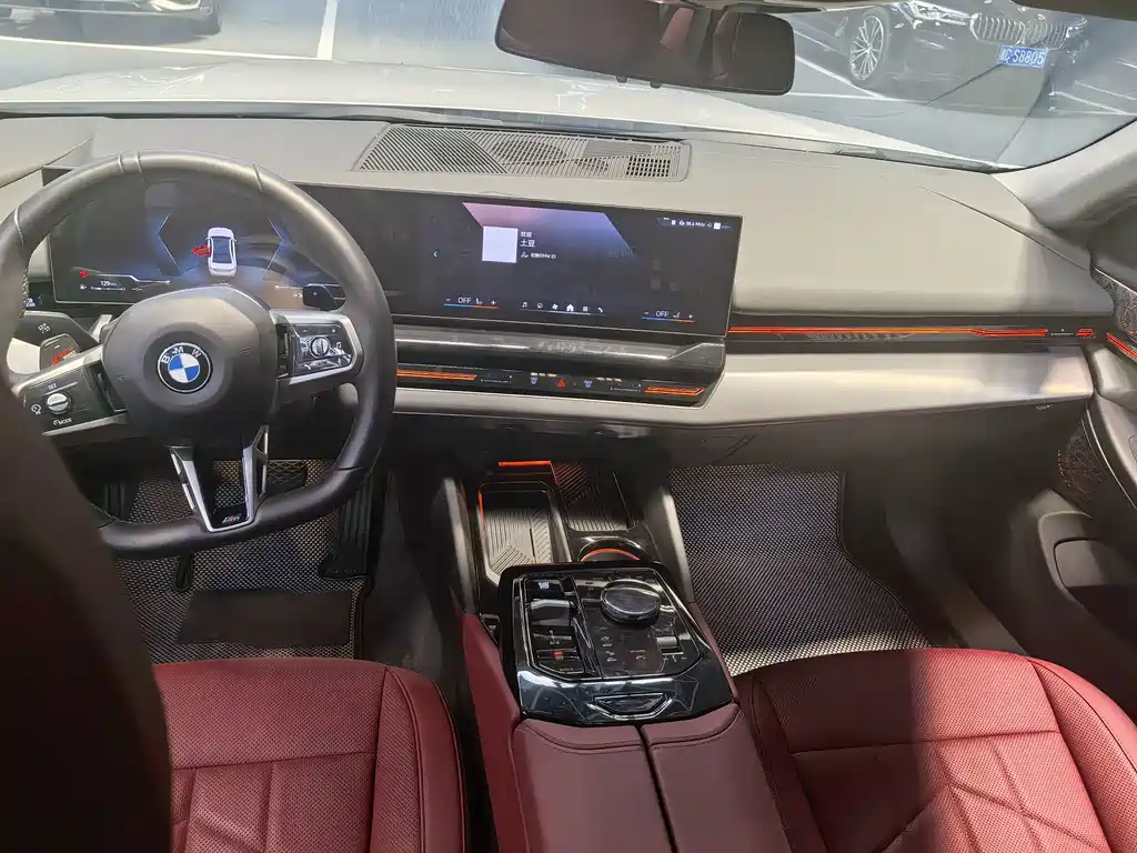 BMW 5 Series — миниатюра 6