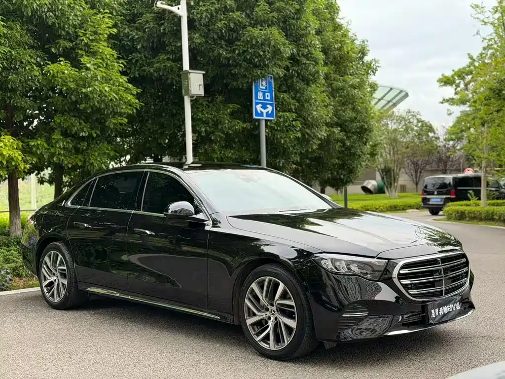 Mercedes-Benz E-Class E 2024 E 300 L Fashion