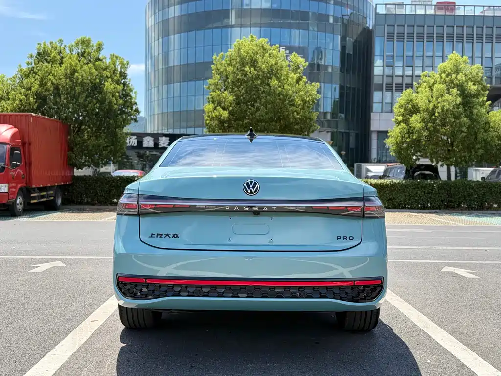 Volkswagen Passat — миниатюра 5