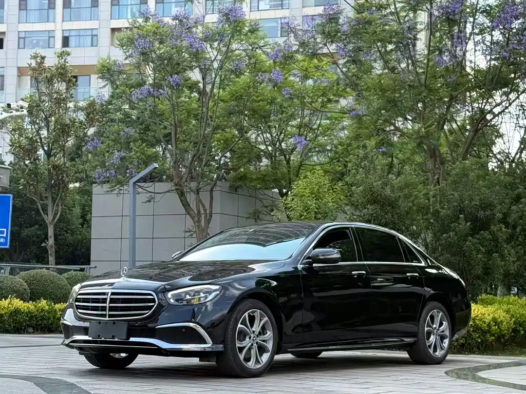 Mercedes-Benz E-Class 2021