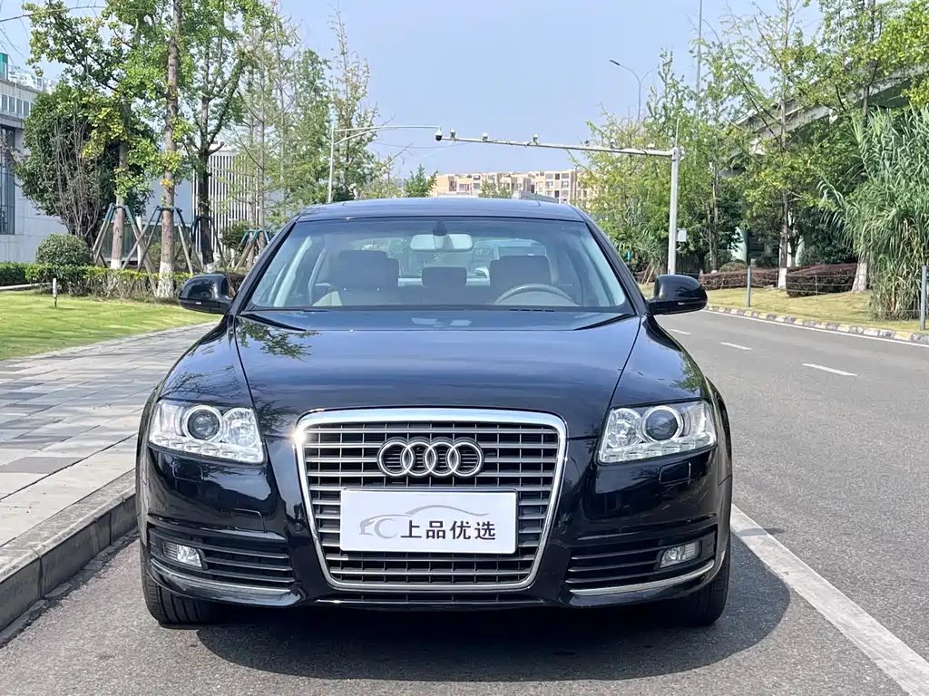 Audi A6L 2011 2.4L Comfort
