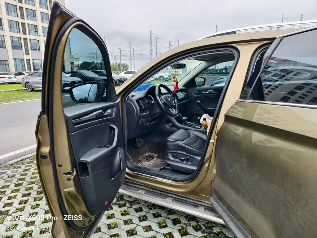 Skoda Kodiaq 2018 TSI330 7 мест Luxury