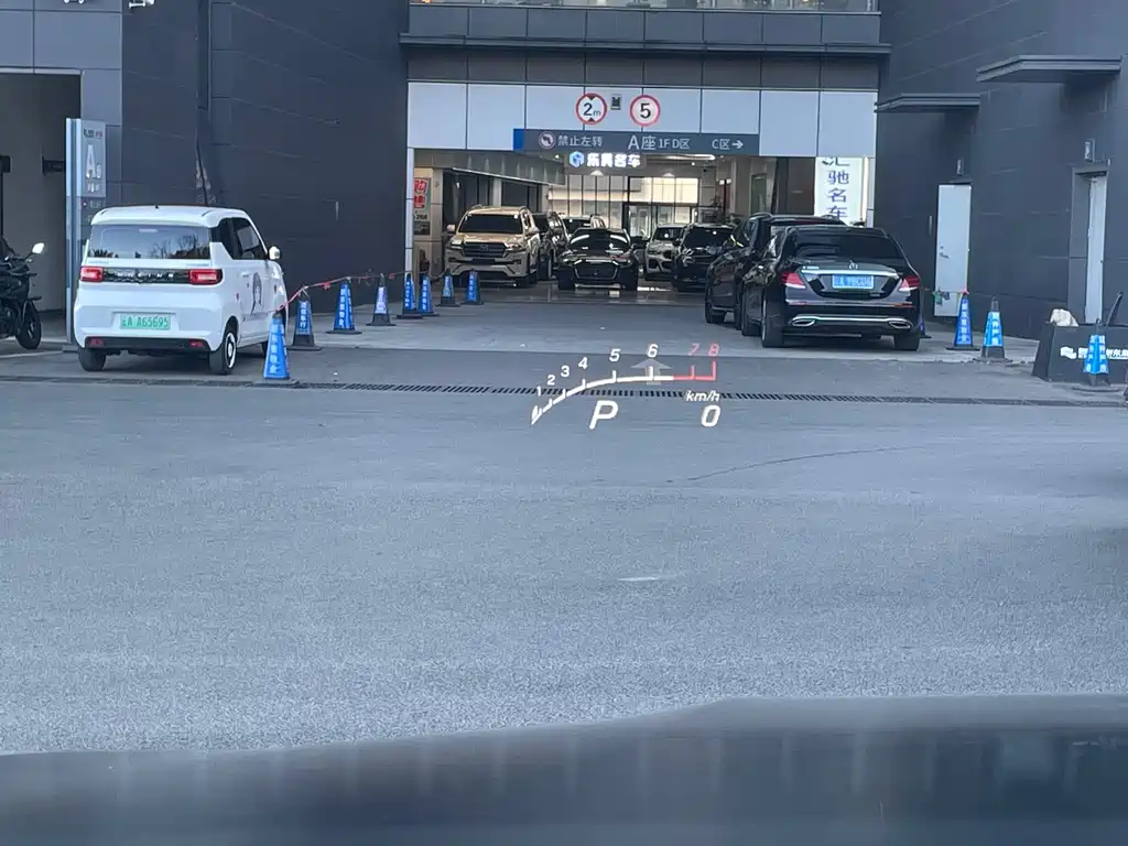 MERCEDES-BENZ GLC AMG