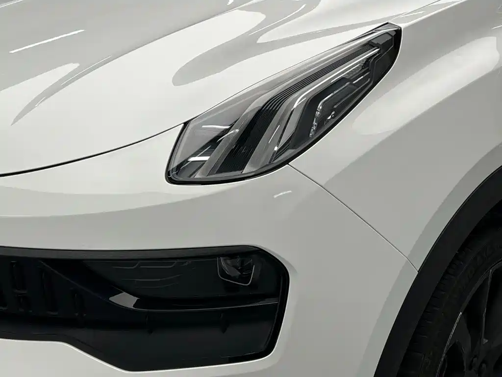 Lynk & Co 05 — миниатюра 10